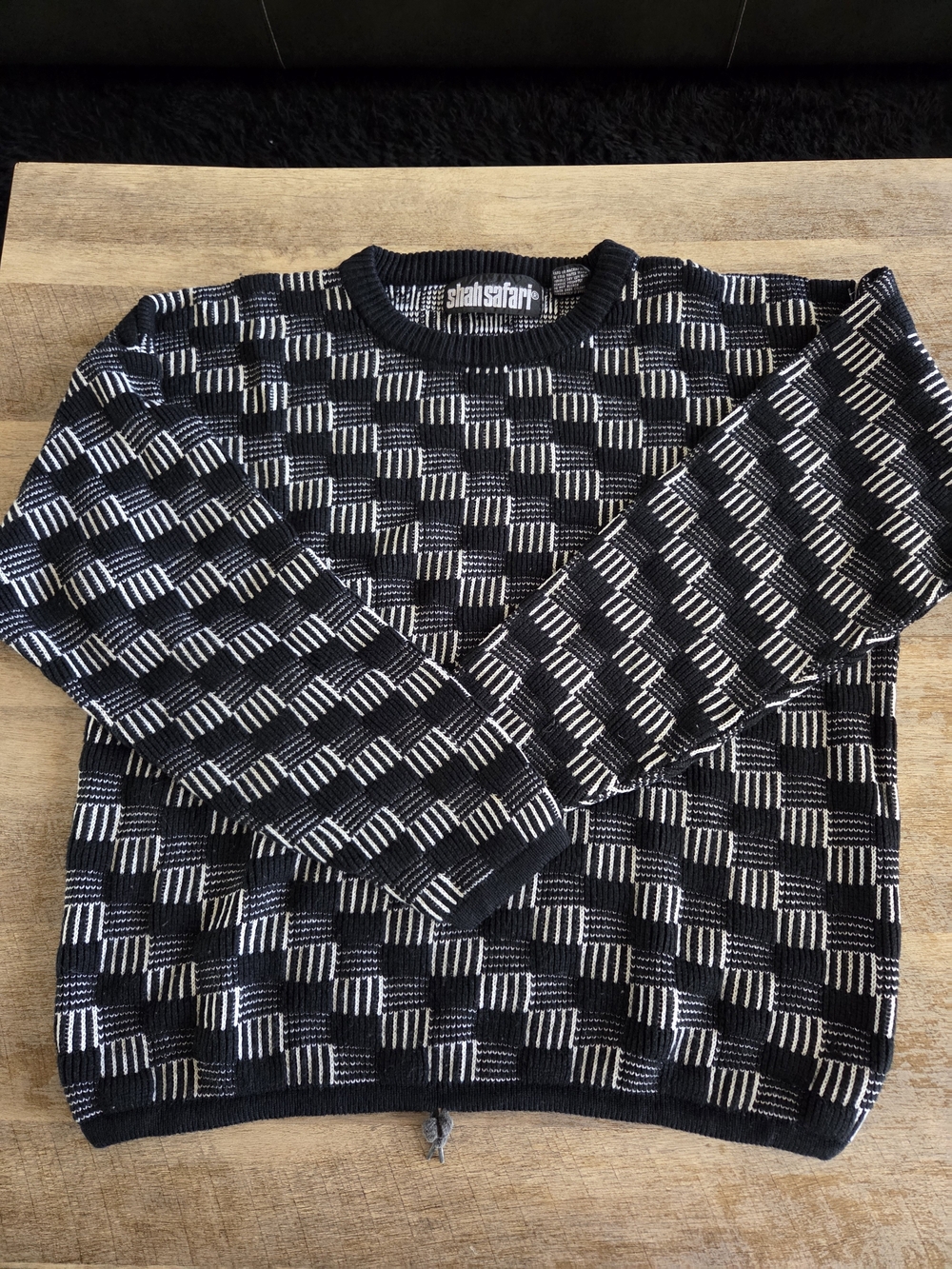 Shah Safari Geometric Knit Sweater in Black & White Large Retro 90s Y2K